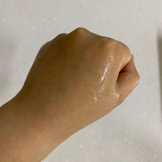 아미퓨어 아미노이펙트 세럼미스트 피부에 착 붙는 고보습 수분충전 간편 휴대 안개분사 속건조를 위한 꿀템 — 4점을 준 리뷰어가 2021년 7월 올린 사용 사진