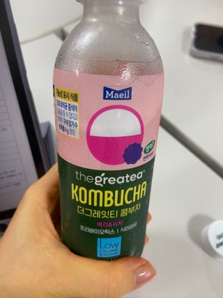 더그레잇티 콤부차 [매일유업] 더그레잇티 44kcal 콤부차 300ml *12개입 (오리지널 6개+베리리치 6개) — 5점을 준 리뷰어가 2023년 7월 올린 사용 사진