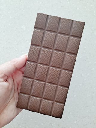 당류2g 자일리톨로 단맛을낸 슈카 퓨어비건 무설탕초콜릿 Xucker vegan 2개입 — 5점을 준 리뷰어가 2021년 4월 올린 사용 사진