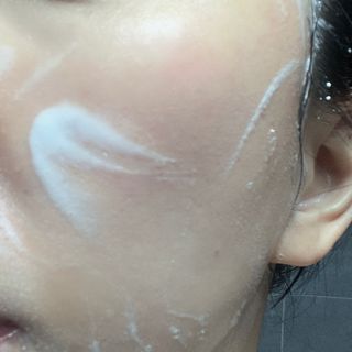 프리마인 메이크업과 들뜨는 각질까지 한방에 깐달걀로! 순하기까지한 셀베이스 그린티클렌저(200ml) — 5점을 준 리뷰어가 2023년 4월 올린 사용 사진