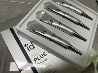 아이디플라코스메틱 아이디 브이로직 플러스 크림 15ml X 4EA — 4점을 준 리뷰어가 2022년 1월 올린 사용 사진