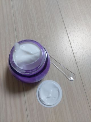 [후르디아] 72시간 블루베리 속살 수분크림 — 5점을 준 리뷰어가 2021년 5월 올린 사용 사진