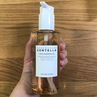 스킨1004 [SKIN1004] 마다가스카르 센텔라 라이트 클렌징 오일 200ml — 5점을 준 리뷰어가 2024년 7월 올린 사용 사진