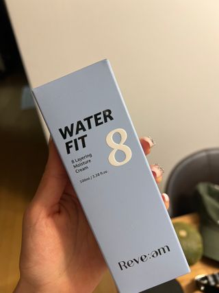 나우_ [리브엠]피부 속부터 겹겹이, 촘촘하게! 워터핏8중 수분착붙 크림 — 5점을 준 리뷰어가 2025년 1월 올린 사용 사진