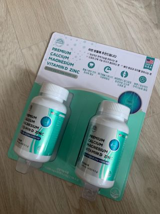 서울약사신협 네이처픽_칼슘마그네슘비타민D_1,305mg x 120캡슐 — 5점을 준 리뷰어가 2021년 9월 올린 사용 사진