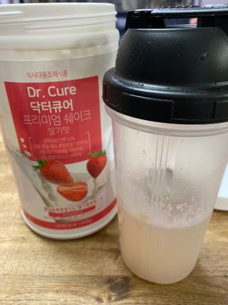 뉴트리션팩토리 닥터큐어 프리미엄쉐이크 다이어트쉐이크 — 5점을 준 리뷰어가 2021년 9월 올린 사용 사진