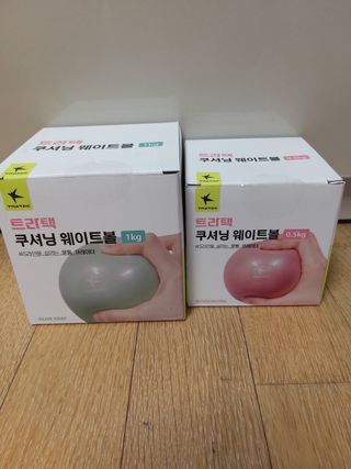 트라택 쿠셔닝 웨이트볼 0.5kg + 1kg SET — 5점을 준 리뷰어가 2022년 4월 올린 사용 사진