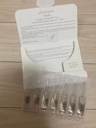 유니베르소 산소앰플 7일 집중케어 앰플 — 5점을 준 리뷰어가 2021년 6월 올린 사용 사진