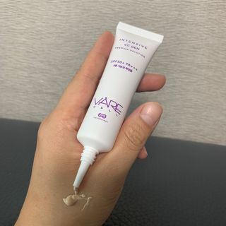 바르셀 톤업선크림 미백 메이크업베이스 CC크림 인텐시브 씨씨 젠 30ml — 3점을 준 리뷰어가 2021년 11월 올린 사용 사진