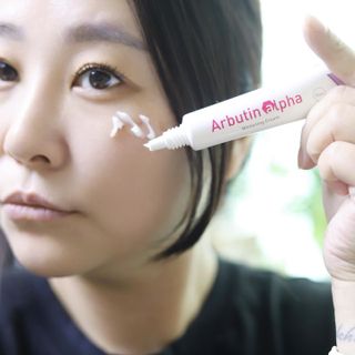 이엔코스 알부틴 알파 화이트닝크림 — 4점을 준 리뷰어가 2021년 5월 올린 사용 사진