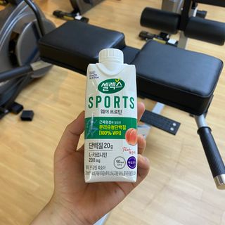 셀렉스스포츠 셀렉스 스포츠 웨이 프로틴 복숭아_ 330ml x 12팩 — 5점을 준 리뷰어가 2021년 8월 올린 사용 사진