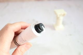 멈칫(MUMCHIT) 넥퍼퓸 NECKPERFUME 2가지 향 — 5점을 준 리뷰어가 2021년 11월 올린 사용 사진