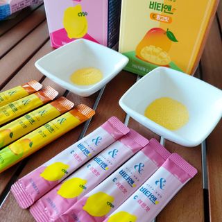 비타앤C 레몬맛, 망고맛 — 5점을 준 리뷰어가 2021년 5월 올린 사용 사진