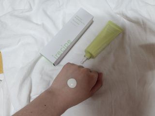 아이레시피 마일드시카 브라이트닝 업 선스크린 SPF50+ PA++++ — 5점을 준 리뷰어가 2023년 6월 올린 사용 사진