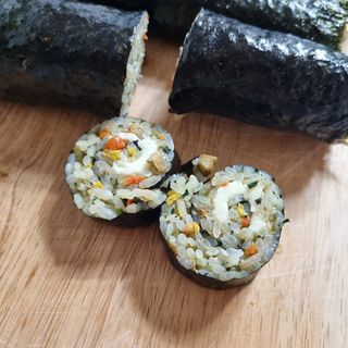해풀잎 누구나 김밥*1ea [(혼합야채 35g *1ea,  김밥김 (5g, 5ea),  양념간장 (6g, 5ea), 참기름(5g, 2ea)] — 4점을 준 리뷰어가 2022년 7월 올린 사용 사진