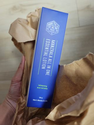 맨즈랄라 올인원 에센셜 로션 1개 — 5점을 준 리뷰어가 2021년 6월 올린 사용 사진