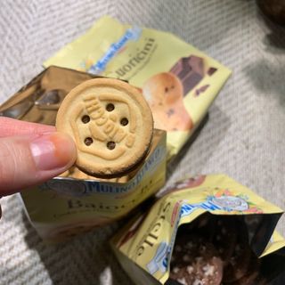 바릴라 몰리노비앙코 쿠키 3종_판디스텔라,쿠오리치니,바이오치 — 5점을 준 리뷰어가 2022년 2월 올린 사용 사진