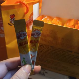 광동제약 [광동] 비타500데일리스틱 70포X2개 + 뚱랑이엽서 + 쇼핑백 증정 — 5점을 준 리뷰어가 2022년 1월 올린 사용 사진