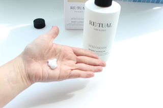 레츄얼 더 센트 바디로션 시크릿 파라다이스(500ml) — 5점을 준 리뷰어가 2022년 10월 올린 사용 사진