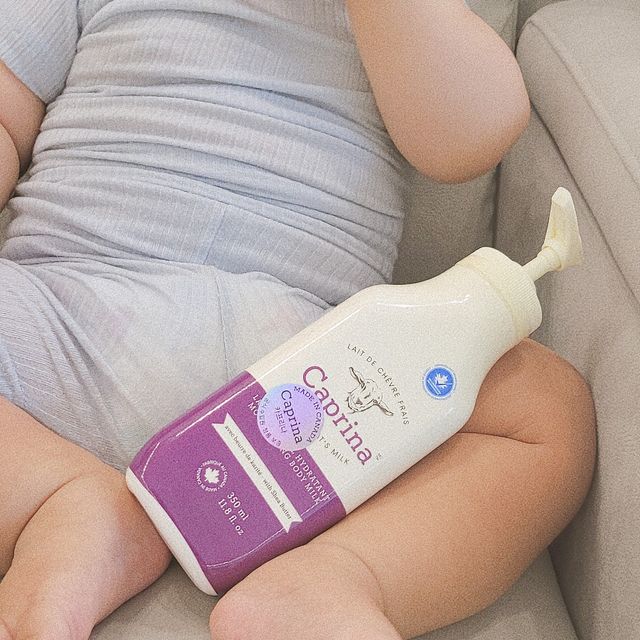 [카프리나]프레쉬 산양밀크 어메이징 바디로션 350ml (시어버터 향) 리뷰 사진