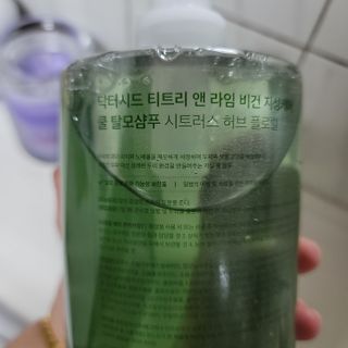 닥터시드 티트리 앤 라임 비건 지성케어 쿨 탈모 샴푸 (1000ml) — 5점을 준 리뷰어가 2024년 4월 올린 사용 사진