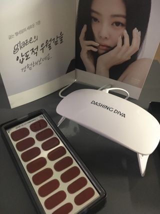 데싱디바 글레이즈 젤네일 크레이지 레드 가을 컬렉션_4종 중 택 1 — 4점을 준 리뷰어가 2021년 9월 올린 사용 사진