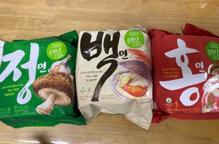 [풀무원] 자연은맛있다 정면, 백면, 홍면  세트 — 4.5점을 준 리뷰어가 2021년 4월 올린 사용 사진