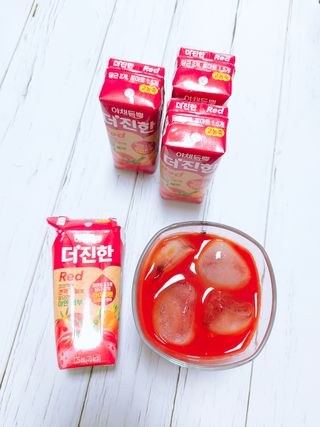 [롯데칠성] 야채듬뿍 더'진한 [롯데칠성] 야채는 이제 COLORFULL! 야채듬뿍  더 진한 레드 4개 +퍼플 4개 (총 8개) — 5점을 준 리뷰어가 2023년 6월 올린 사용 사진