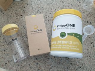 프로티원 단백질쉐이크 녹차맛 2주분 1통+보틀 — 5점을 준 리뷰어가 2021년 3월 올린 사용 사진