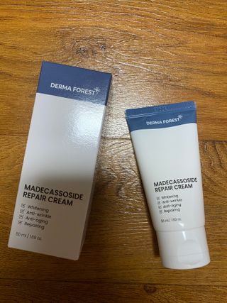 더마포레스트 마데카소사이드 리페어 크림 / 캐비아추출물 병풀추출물 시카케어 미백 주름개선 — 5점을 준 리뷰어가 2021년 6월 올린 사용 사진