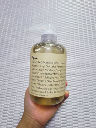 빅그린 안티 헤어로스 탈모 카렌듈라 바이옴 샴푸 500ml (지성두피용) — 4점을 준 리뷰어가 2022년 7월 올린 사용 사진