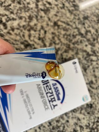 자연에온 아르긴포스 L-아르기닌 5555mg 스틱 15개입 1박스 — 5점을 준 리뷰어가 2021년 4월 올린 사용 사진