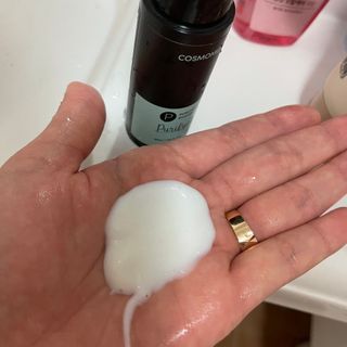 코스모먼트 부스티모 부스팅샴푸60ml + 비듬세정 진정샴푸50ml — 4.5점을 준 리뷰어가 2022년 1월 올린 사용 사진