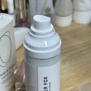 가치 WATERFOX(워터폭스)-엑토인 시카-비옴 하이 워터 크림 (100ml) — 5점을 준 리뷰어가 2023년 3월 올린 사용 사진