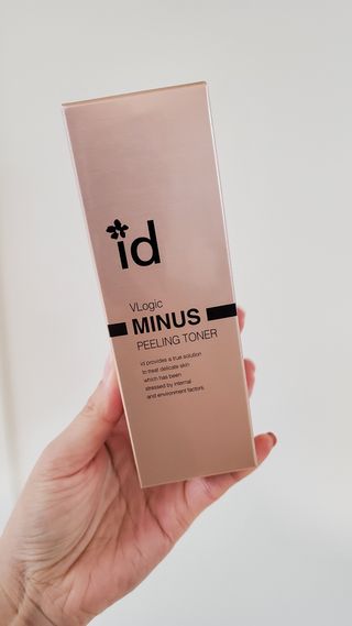 아이디플라코스메틱 아이디 브이로직 마이너스 필링 토너 110ml — 5점을 준 리뷰어가 2022년 1월 올린 사용 사진