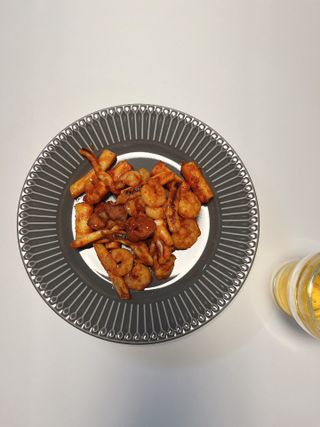 화끈한녀석들 새오똥400g 새우,오징어,똥집 볶음요리 소스,밀떡, 참기름 포함 — 5점을 준 리뷰어가 2022년 12월 올린 사용 사진