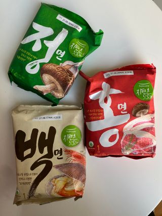 [풀무원] 자연은맛있다 정면, 백면, 홍면  세트 — 5점을 준 리뷰어가 2021년 4월 올린 사용 사진