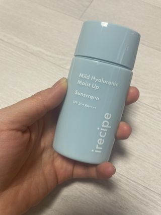 아이레시피 마일드 히알루로닉 모이스트 업 선스크린 SPF50+ PA++++ — 5점을 준 리뷰어가 2023년 5월 올린 사용 사진