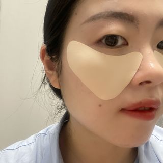 원에이드 알로에사포나리아 투명 골프패치 & 원에이드 하이드로겔 스포츠패치 — 5점을 준 리뷰어가 2022년 8월 올린 사용 사진