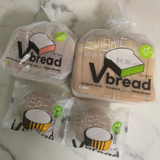 롯데제과 Vbread 포카치아식빵1개 + 미니식빵 1개 + 머핀 2개 세트 — 5점을 준 리뷰어가 2021년 9월 올린 사용 사진