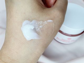 아이앤립 / EYENLIP 아이앤립 연어오일 리바이탈라이징 토너+앰플+크림 3종 세트 — 4점을 준 리뷰어가 2021년 6월 올린 사용 사진