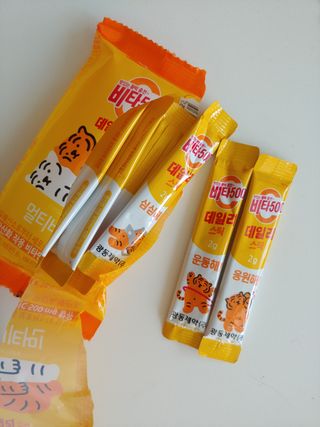 광동생활건강 프리 [광동] VB와 VC를 함유한 멀티 비타민 비타 500 데일리 스틱 180포 — 5점을 준 리뷰어가 2022년 5월 올린 사용 사진
