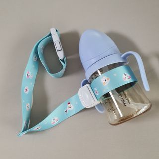 유비맘 젖병 빨대컵 다용도 홀더 1+1 _ 컬러 랜덤 발송 — 5점을 준 리뷰어가 2020년 12월 올린 사용 사진