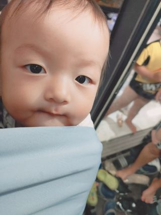 베베누보 다이얼핏 밀착 아기띠 더 이지슬링 Lv3 — 4.5점을 준 리뷰어가 2021년 6월 올린 사용 사진