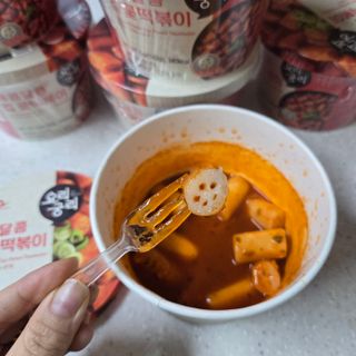 나우  [요리궁리] 매콤달콤 꽃떡볶이 6개입 세트 — 5점을 준 리뷰어가 2025년 1월 올린 사용 사진