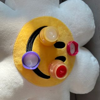 [후르디아] 올리브영 꿀과즙 립밤 2종 (블루베리/석류) — 5점을 준 리뷰어가 2022년 11월 올린 사용 사진