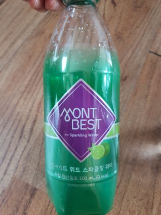 몽베스트 Montbest with Sparkling water Lime20병 — 5점을 준 리뷰어가 2021년 10월 올린 사용 사진