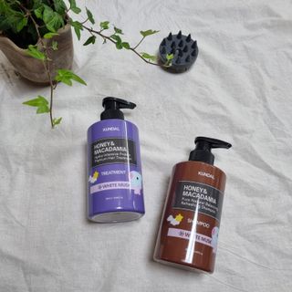 쿤달 [KUNDAL 공식] 프리미엄 헤어 케어 스페셜 세트 샴푸 500ml &amp; 트리트먼트 500ml — 4점을 준 리뷰어가 2021년 3월 올린 사용 사진