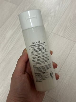 나우 [리브엠] 화해 1등 클렌징 파우더! 모공&피지 말끔순삭 — 4.5점을 준 리뷰어가 2023년 7월 올린 사용 사진