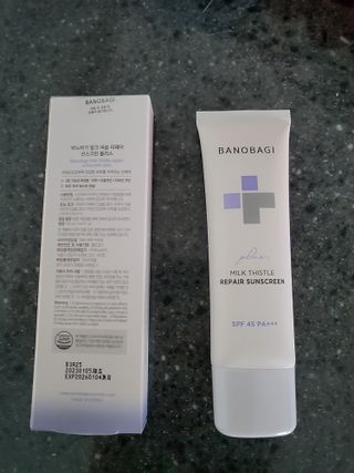 바노바기 코스메틱 바노바기 밀크씨슬 리페어 시카 선스크린 플러스 50ml — 5점을 준 리뷰어가 2023년 3월 올린 사용 사진